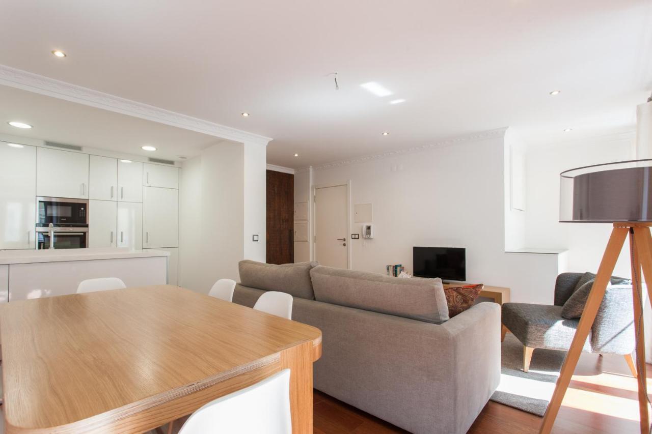 Feels Like Home S. Bento Luxus With Terrace Lisbon Bagian luar foto