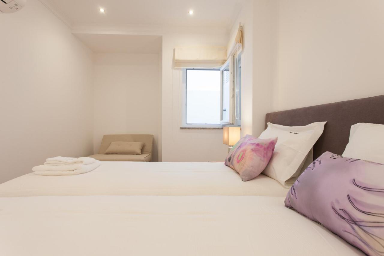 Feels Like Home S. Bento Luxus With Terrace Lisbon Bagian luar foto